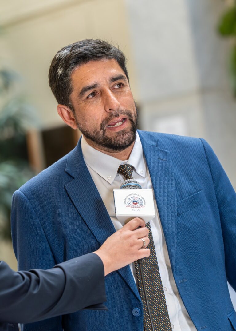 Diputado Héctor Barría exige reactivar proyecto de ley de adopción: “Por las niñas y niños que esperan una familia, debemos aprobar una nueva ley sin egoísmos partidistas”