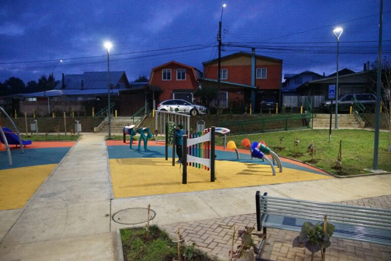 Autoridades inauguran plaza San Ramón de Rahue Alto