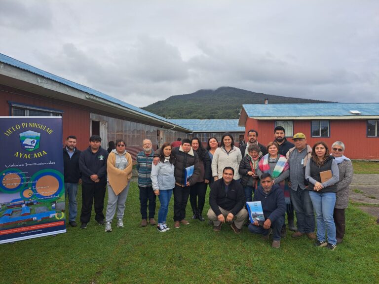 Comisión Provincial Palena sesiona por primera vez en Ayacara para abordar conectividad, subsidio eléctrico y desarrollo comunitario