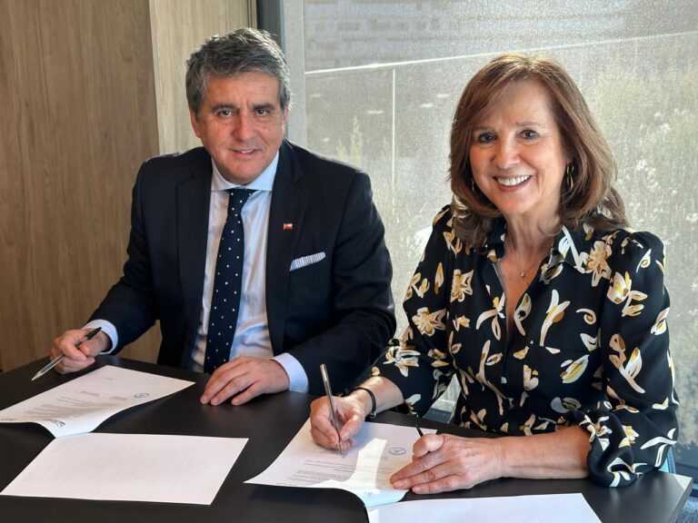 Gobierno Regional de Los Lagos y Fundación Chile-España firman acuerdo para impulsar cooperación internacional