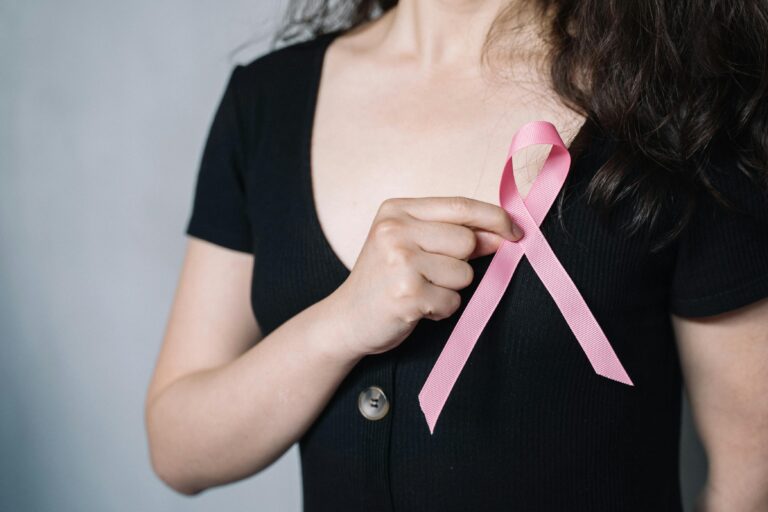 Servicio de Salud Osorno refuerza importancia de prevenir el cáncer de mama mediante exámenes diagnósticos