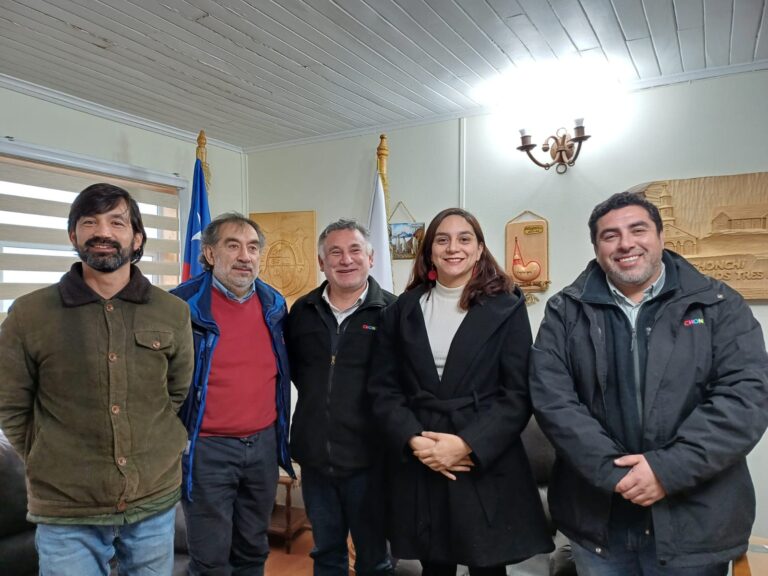 Alcalde Fernando Oyarzún plantea una serie de acciones a la seremia de las culturas en la Región de Los Lagos