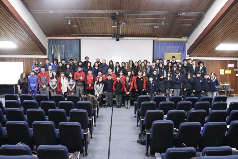 Comienza XVI Torneo Comunal de Debate Educativo en la Sede Puerto Montt UACh