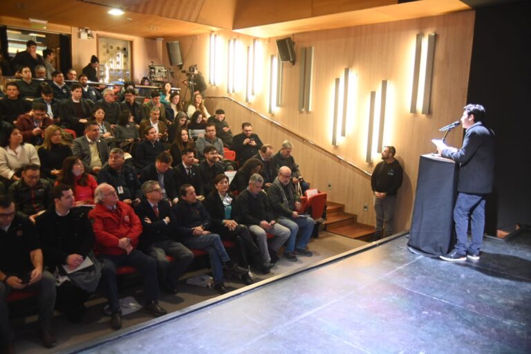 En Puerto Varas se realizan jornadas nacionales para fortalecer planes de desarrollo en zonas aisladas y extremas del país