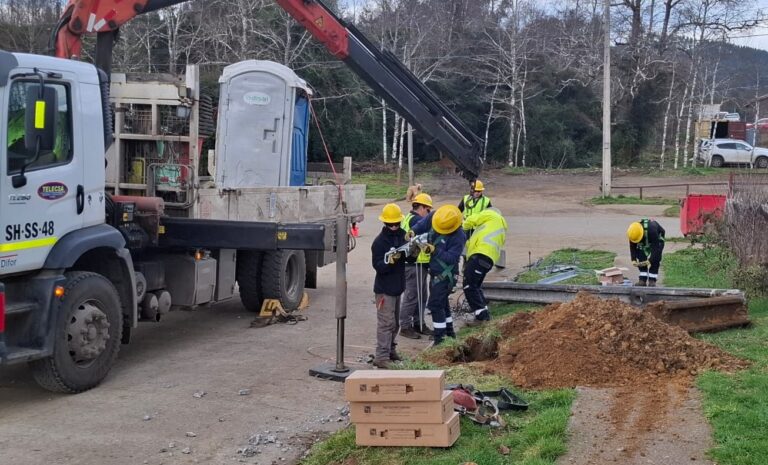 Saesa reporta 71 postes chocados entre enero y julio de 2025.