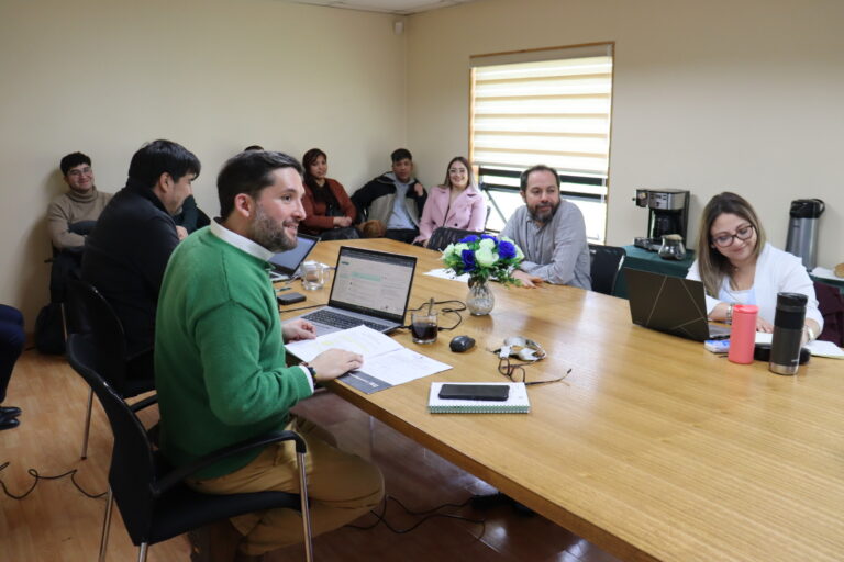 Proyectos de titulación de la carrera en IICG revolucionan áreas estratégicas de la Sede Puerto Montt UACh