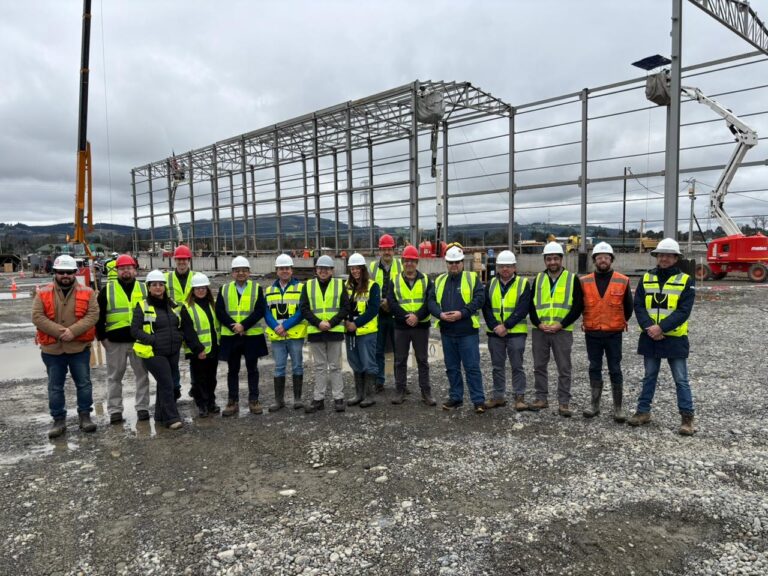 Delegado y alcalde de Paillaco constataron avance de proyecto de inversión privada