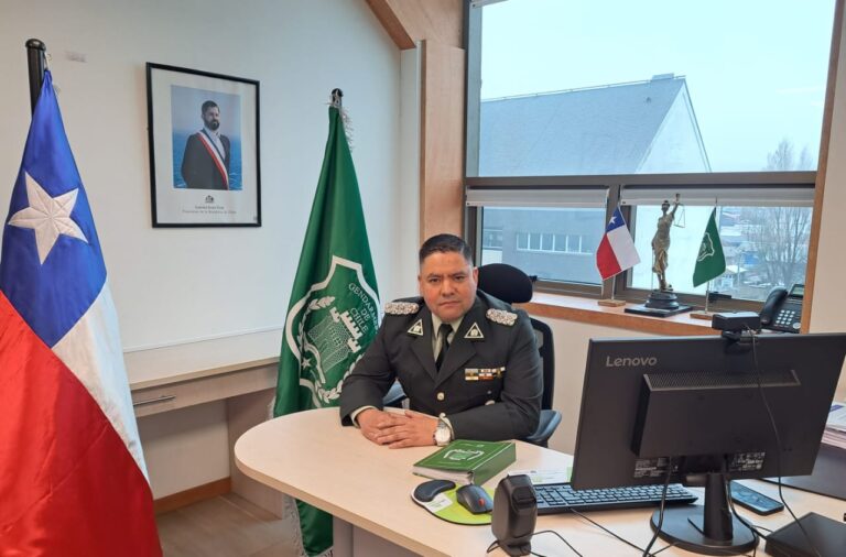 Coronel Gustavo Flores asume como nuevo director regional de Gendarmería en Los Lagos
