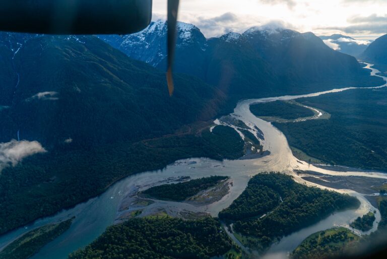 Realizan sobrevuelo en provincia de Palena ante Alerta Amarilla por riesgo de remoción en masa