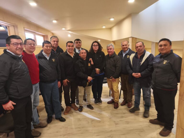 Consejeros de la Comisión Chiloé se reunieron con dirigentes de bomberos para impulsar iniciativas en beneficio de los voluntarios de la provincia