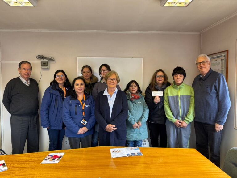 Alumnos de la Escuela de Hueyusca podrán renovar vestuario folclórico gracias a la colaboración de la Fundación AcompañaChile