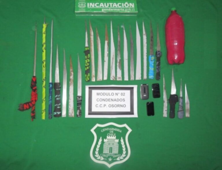 Gendarmería realiza exitoso allanamiento de madrugada en tres cárceles de la región
