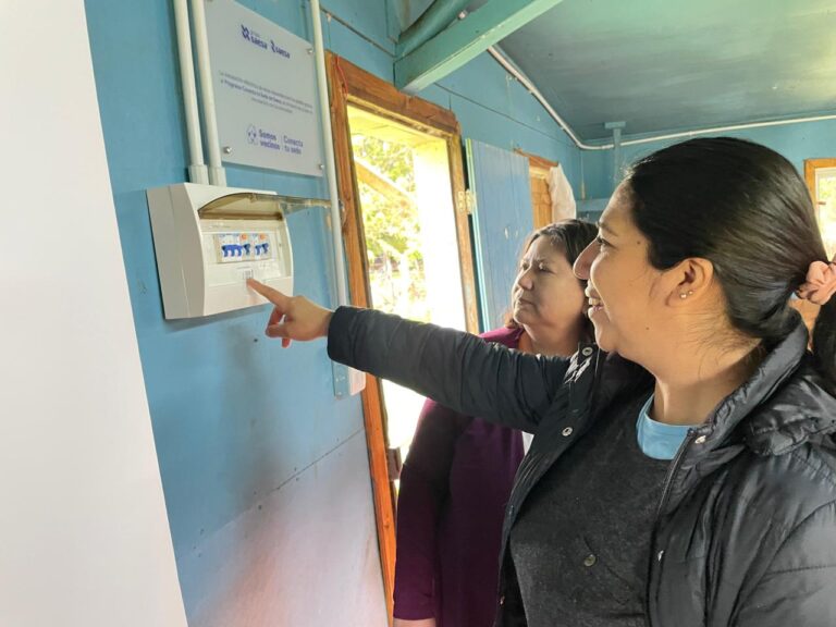 Nueva sede social de Rincón de Chahuilco de Río Negro ya cuenta con moderna instalación eléctrica