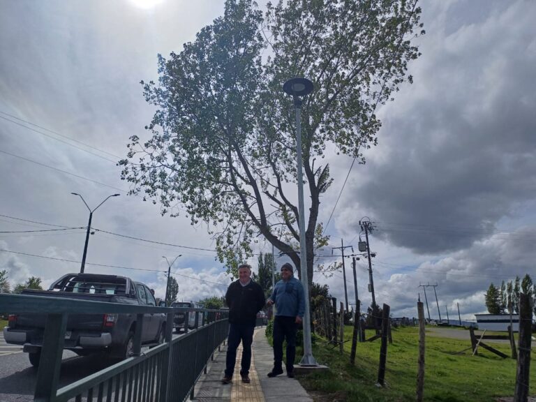 Fue inaugurado proyecto “Mejoramiento Iluminación Rotonda Huitauque, comuna de Chonchi”