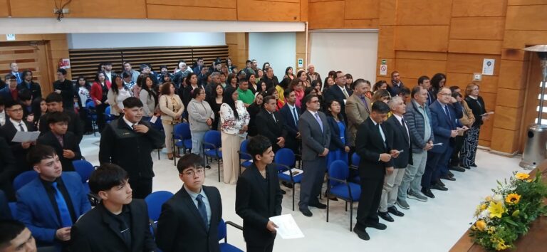 Nuevos técnicos con sello social: Instituto Industrial de Osorno titula a 97 egresados