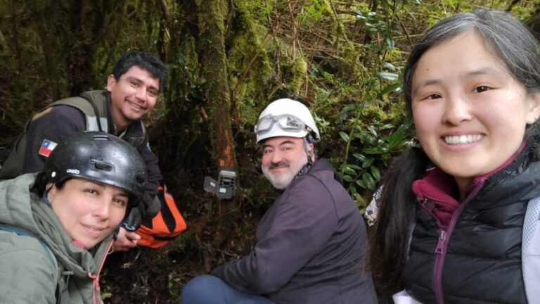 Vecinos participan en el primer monitoreo comunitario de fauna silvestre junto a CONAF