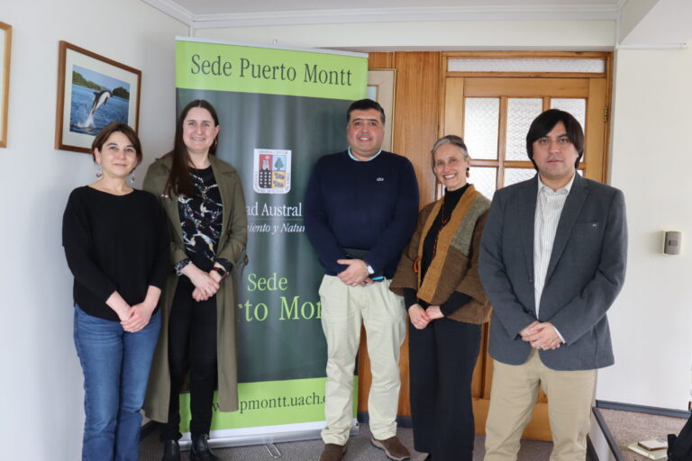 Decana de la Facultad de Derecho se reúne con Vicerrectora de la Sede Puerto Montt