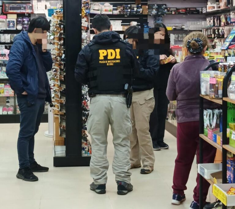 PDI notifica expulsiones administrativas a extranjeros en Valdivia