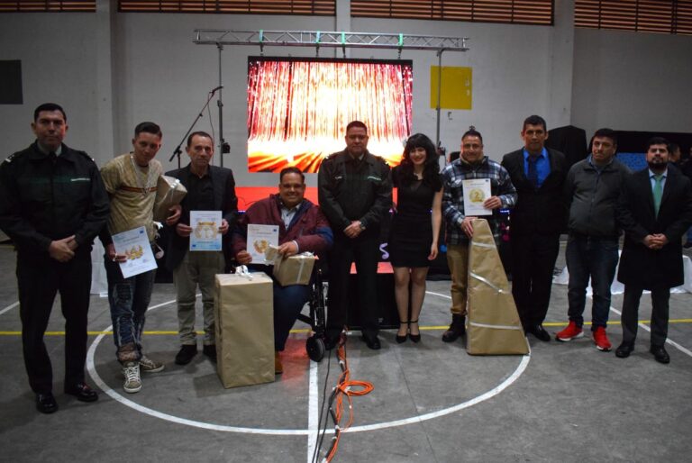 Las mejores voces penitenciarias destacaron en el Festival del Canto Bonito
