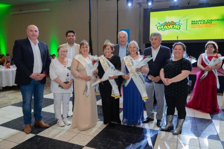 María Osorio fue elegida como nueva reina comunal de los adultos mayores de Osorno