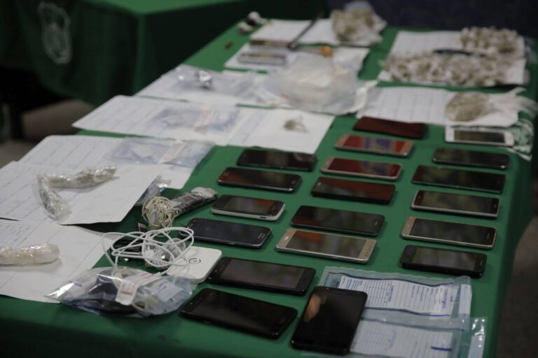 Refuerzan combate a las estafas telefónicas desde las cárceles: Gobierno amplía el bloqueo de celulares a nueve recintos penitenciarios