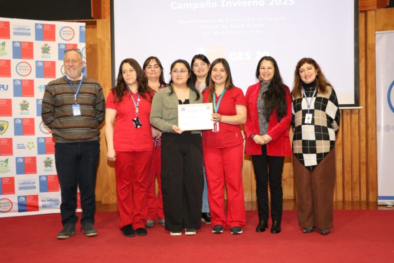 Servicio de Salud y Seremi reconocen a Red Asistencial por cobertura de inmunización VRS
