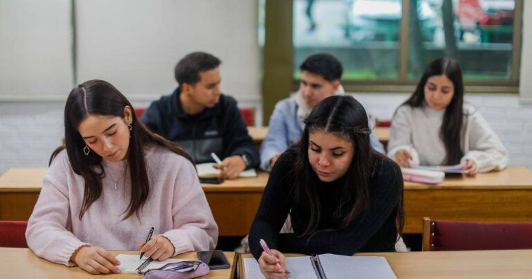 FUAS 2026: Se extiende plazo para postular a gratuidad y otros beneficios estudiantiles