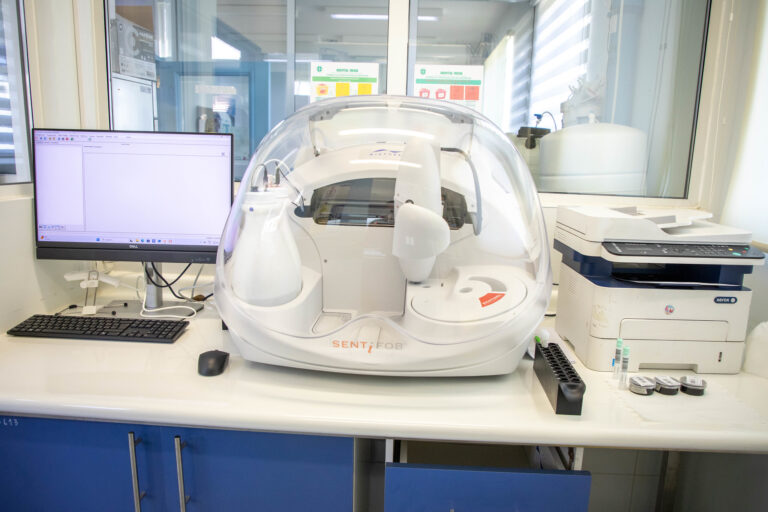 Hospital de Fresia fortalece detección temprana de cáncer colorrectal con nueva tecnología