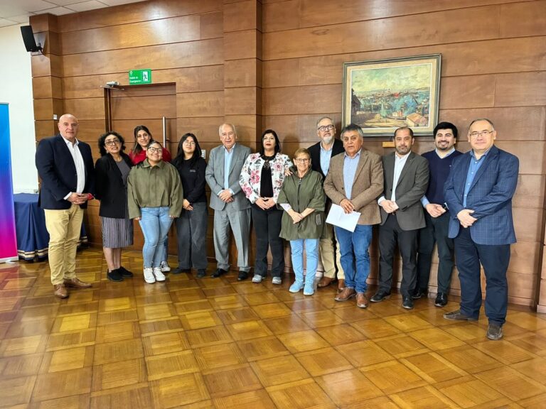 Liceo Carmela Carvajal de Prat, solicitó al alcalde Bertín continuar con doble jornada escolar, en 2026.