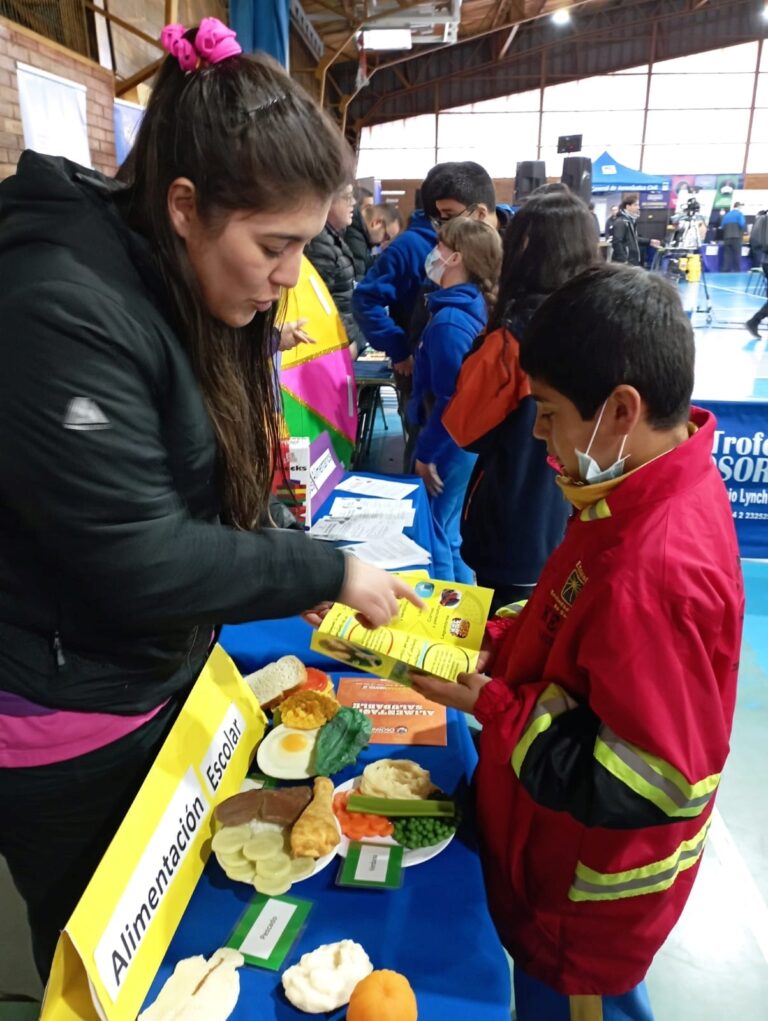 Feria escolar de seguridad 2025 llega a plazuela Yungay con actividades para toda la comunidad