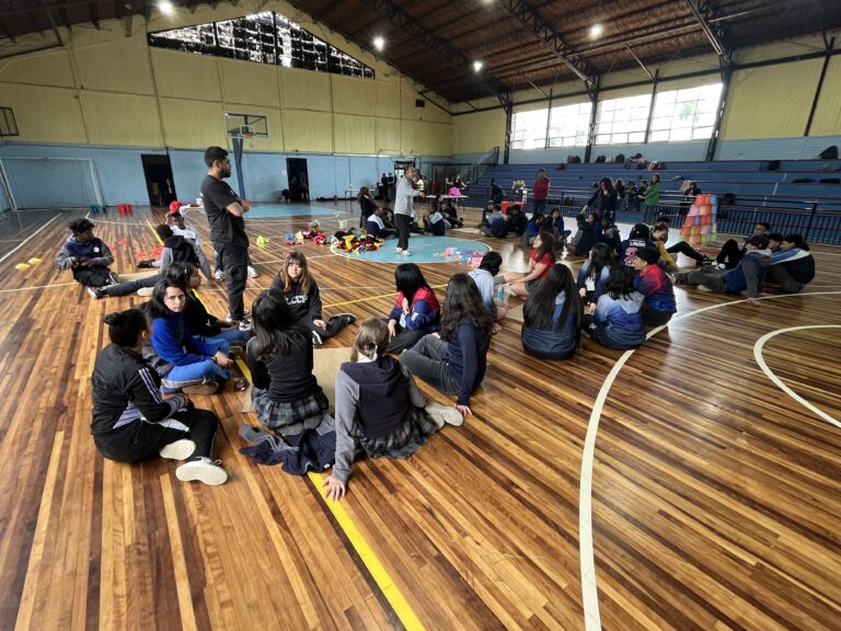 Diversidad, inclusión y compañerismo marcaron el Quinto Encuentro Comunal de Estudiantes Extranjeros en Osorno