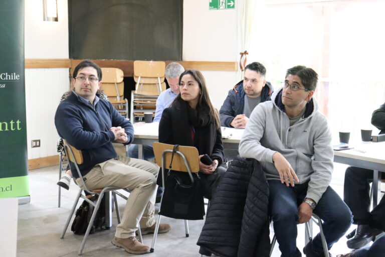 UACh impulsa diálogo territorial para fortalecer la investigación y la innovación en el sur austral