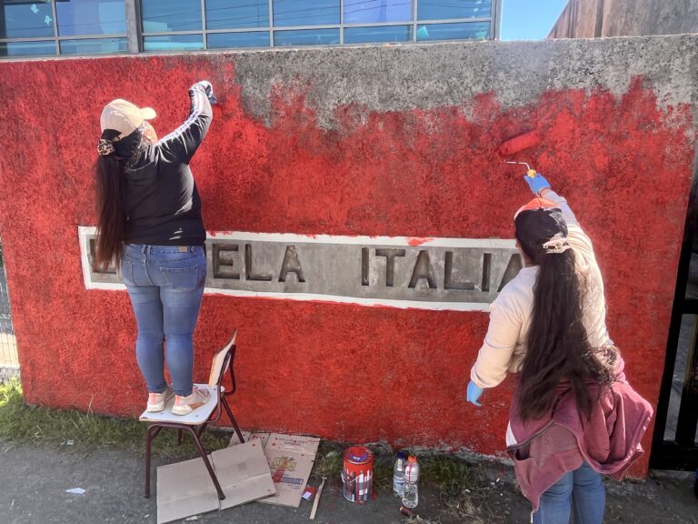 Escuela Italia lidera iniciativa de hermoseamiento con fuerte vínculo con su barrio en Rahue Bajo