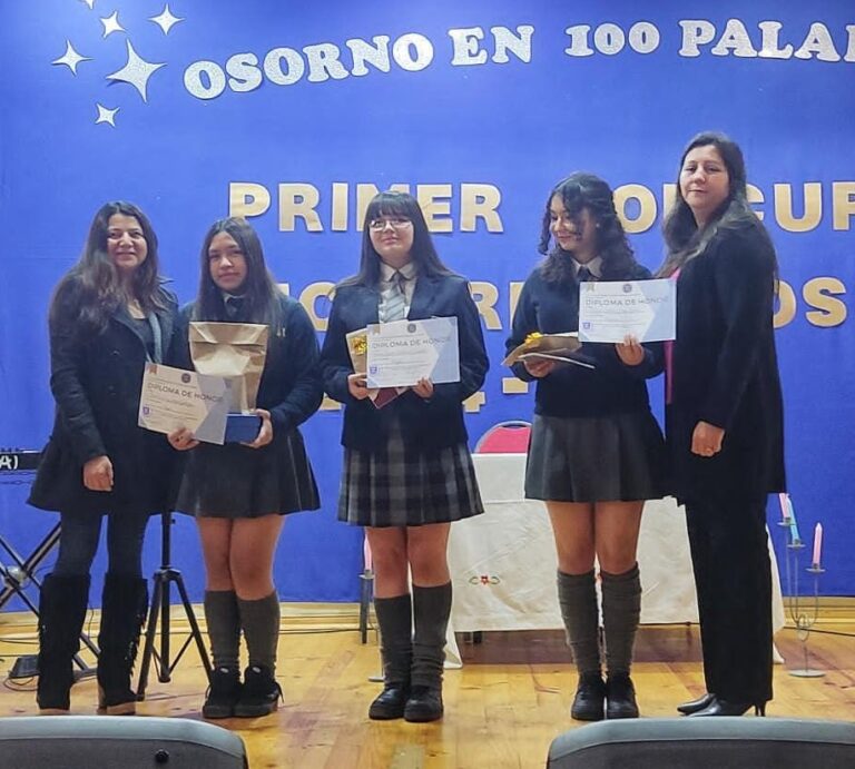 Instituto Comercial de Osorno premió a jóvenes talentos literarios en el Primer Concurso Comunal Escolar de Microrrelatos “Osorno en 100 Palabras”