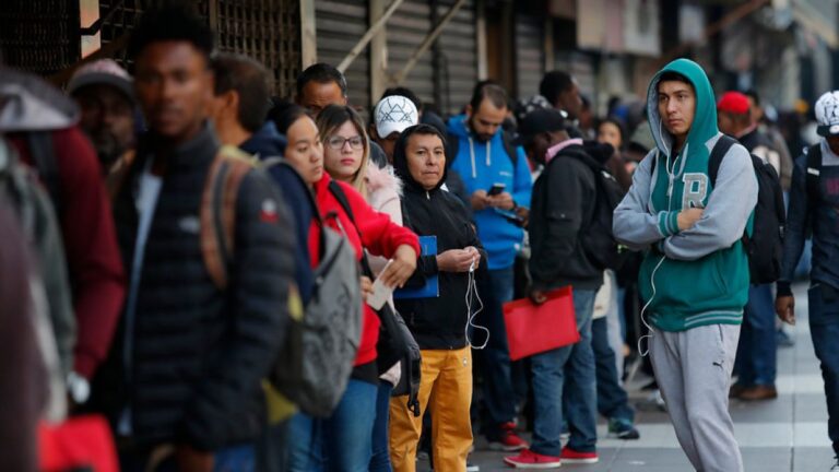 Chile concreta expulsión de 69 personas extranjeras en nuevo vuelo chárter: más de mil expulsiones en lo que va de 2025