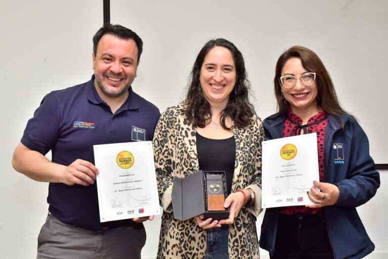Minagri reconoce a productores que ganaron medallas de oro, plata y bronce en concurso internacional de quesos