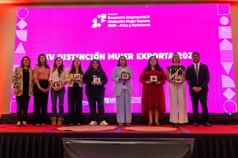 Marta Lorenzini de la empresa Real Travel recibió la Distinción Mujer Exporta 2025