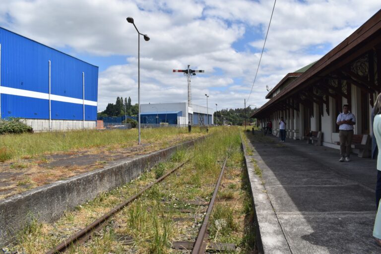 Alcalde participa en reunión sobre el posible retorno del tren La unión – Puerto Montt