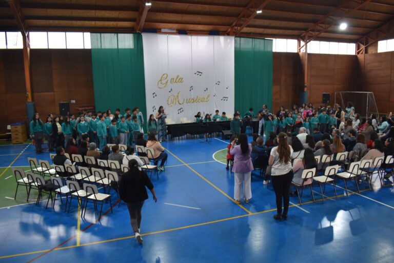 Escuela Delicio Cárdenas Bustamante deslumbró con su tradicional Gala Musical en San Pablo
