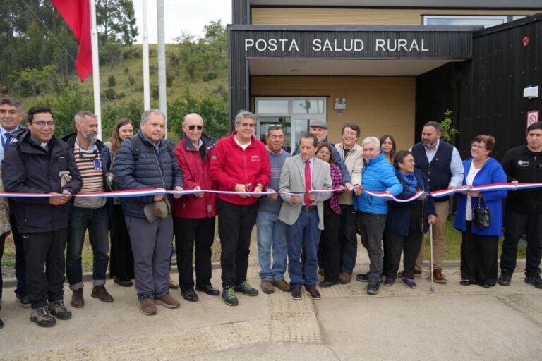 Gobernador Alejandro Santana inaugura nueva posta de salud rural en isla de Chaulinec y refuerza compromiso regional con la salud