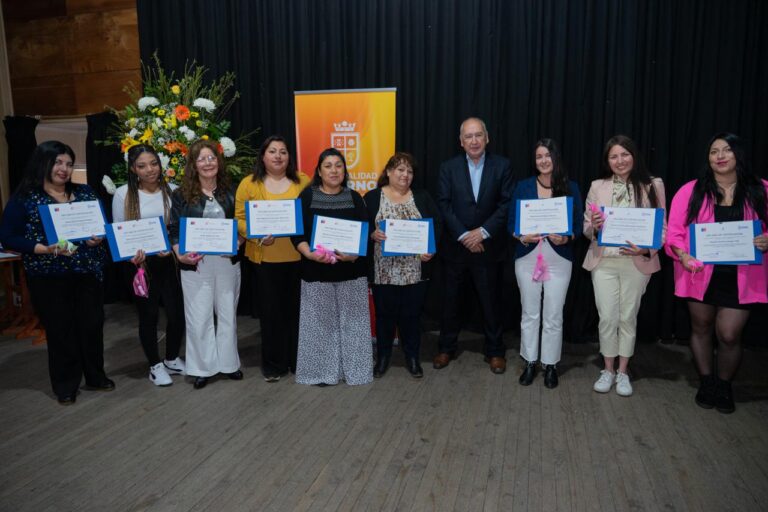 Más de 170 osorninas egresaron del programa «Mujeres Jefas de Hogas 2025»