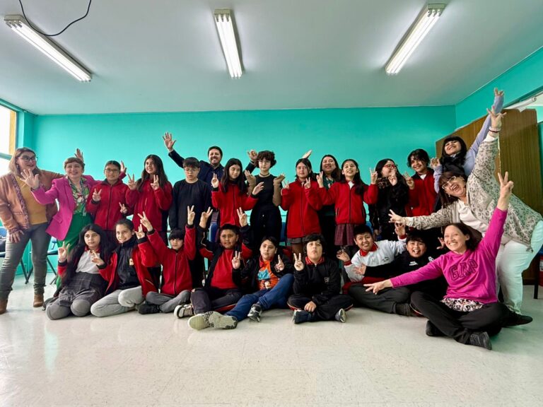 Autoridades regionales presentan nueva ley que incorpora 60 minutos diarios de actividad física en establecimientos educacionales para fortalecer la salud física y mental de niños, niñas y adolescentes