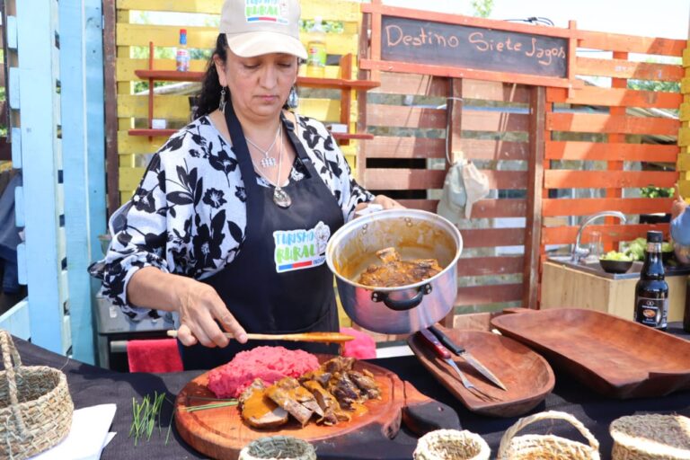 INDAP Los Ríos lanza la temporada de Turismo Rural 2025–2026 destacando identidad campesina y diversificación de ingresos