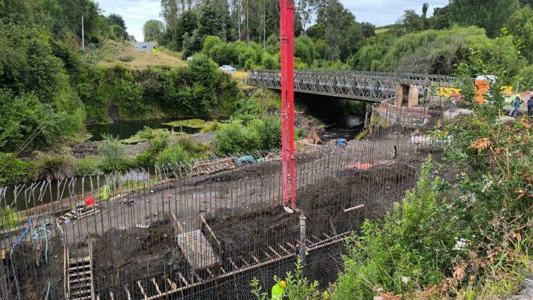 Avanza la construcción del Puente Chin-Chin