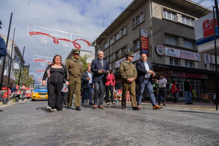 Alcalde Bertín realizó positivo balance de Bulevar navideño en Calle Ramírez