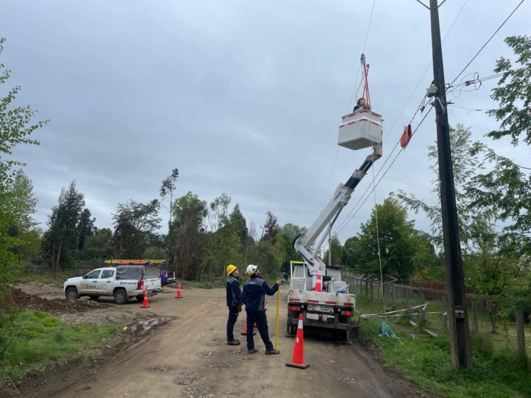 Saesa realizará trabajos programados para fortalecer la red eléctrica en comunas de las provincias de Osorno y del Ranco