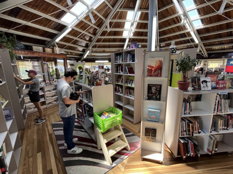 Biblioteca Municipal de Rahue Alto: un espacio vivo para la lectura, la cultura y la comunidad.