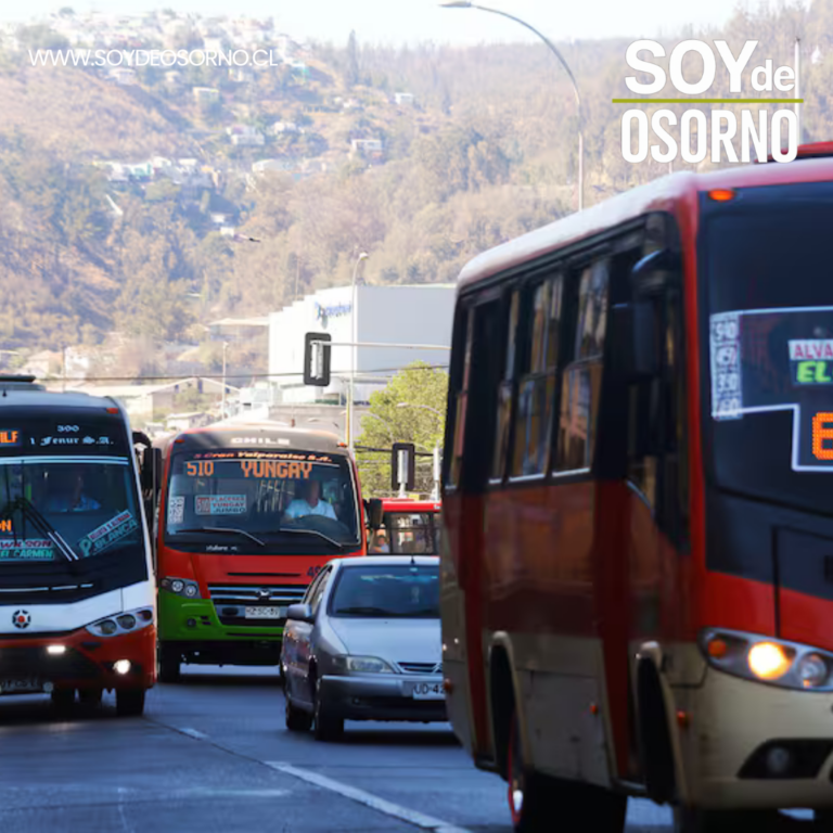 Comisión de Transportes da luz verde a Ley Alberto: exigirá alcotest y narcotest periódicos a choferes de microbuses urbanos
