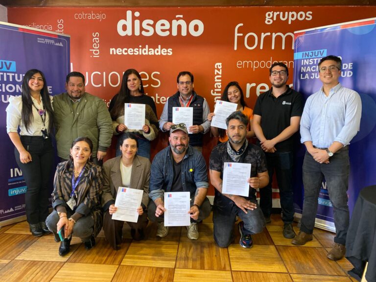 INJUV Los Lagos fortaleció red de beneficio para las juventudes con firma de nuevos convenios del programa Comunidad Joven