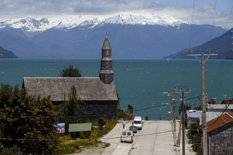Municipio de Cochamó hace un llamado a disfrutar de la zona sin dejar de lado el autocuidado